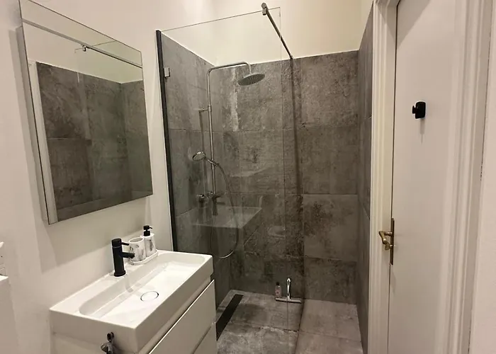 Comfortable Break لاهاي